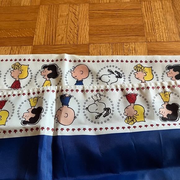 4th of July Snoopy Peanuts Appliqué Flag 28"x40" (Large) - Picture 4 of 7